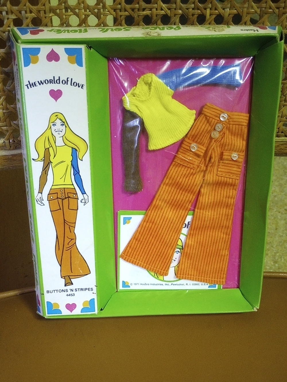 NIB Hasbro Vtg Retro 1971 "The World of Love" Buttons 'N Stripes Outfit #4453
